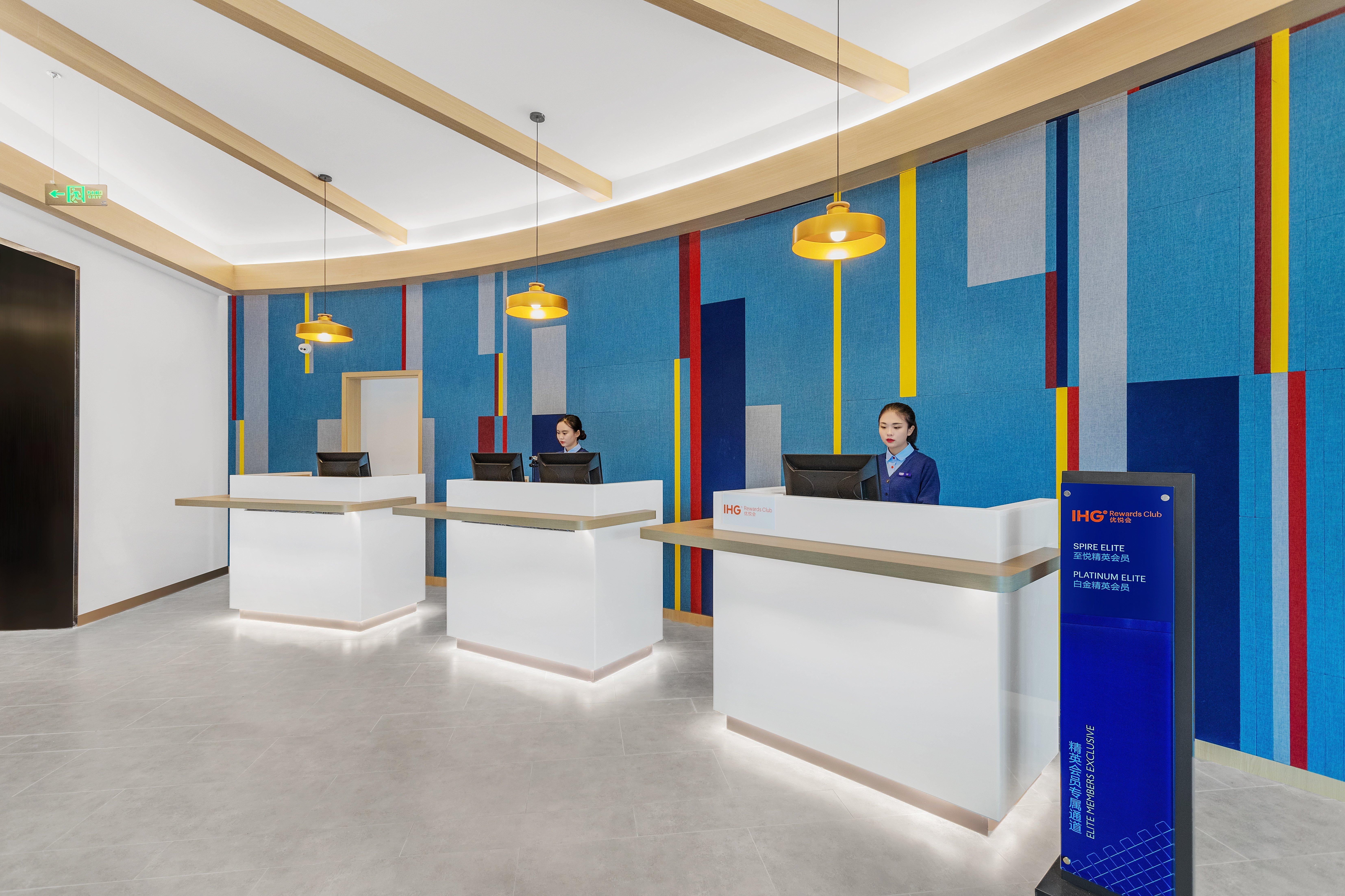 Holiday Inn Express Dali Xiaguan By Ihg Eksteriør billede